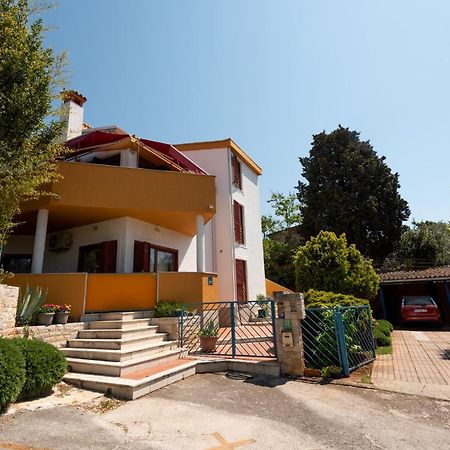 Apartment Anna 2 Pula Exterior photo